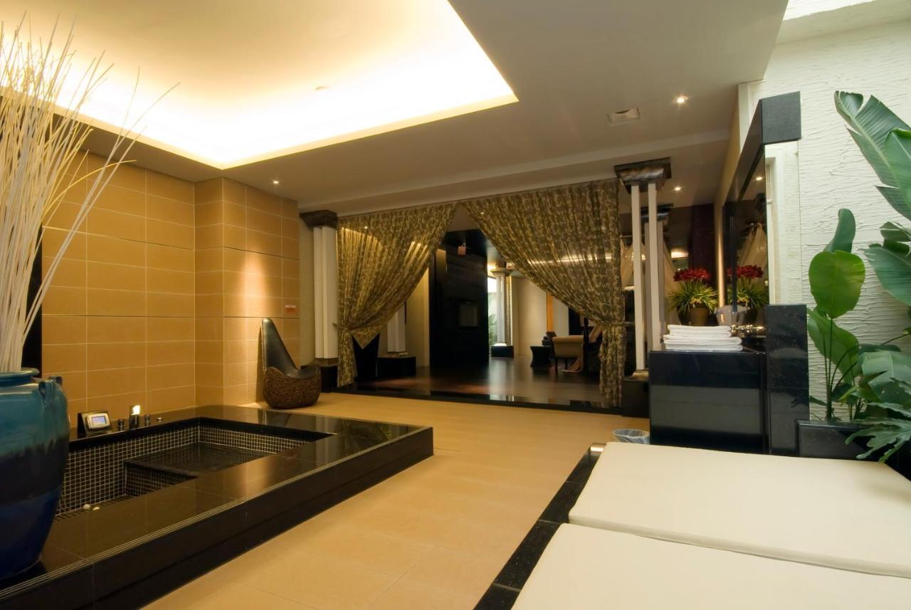 Harport Motel Каосюн Екстериор снимка