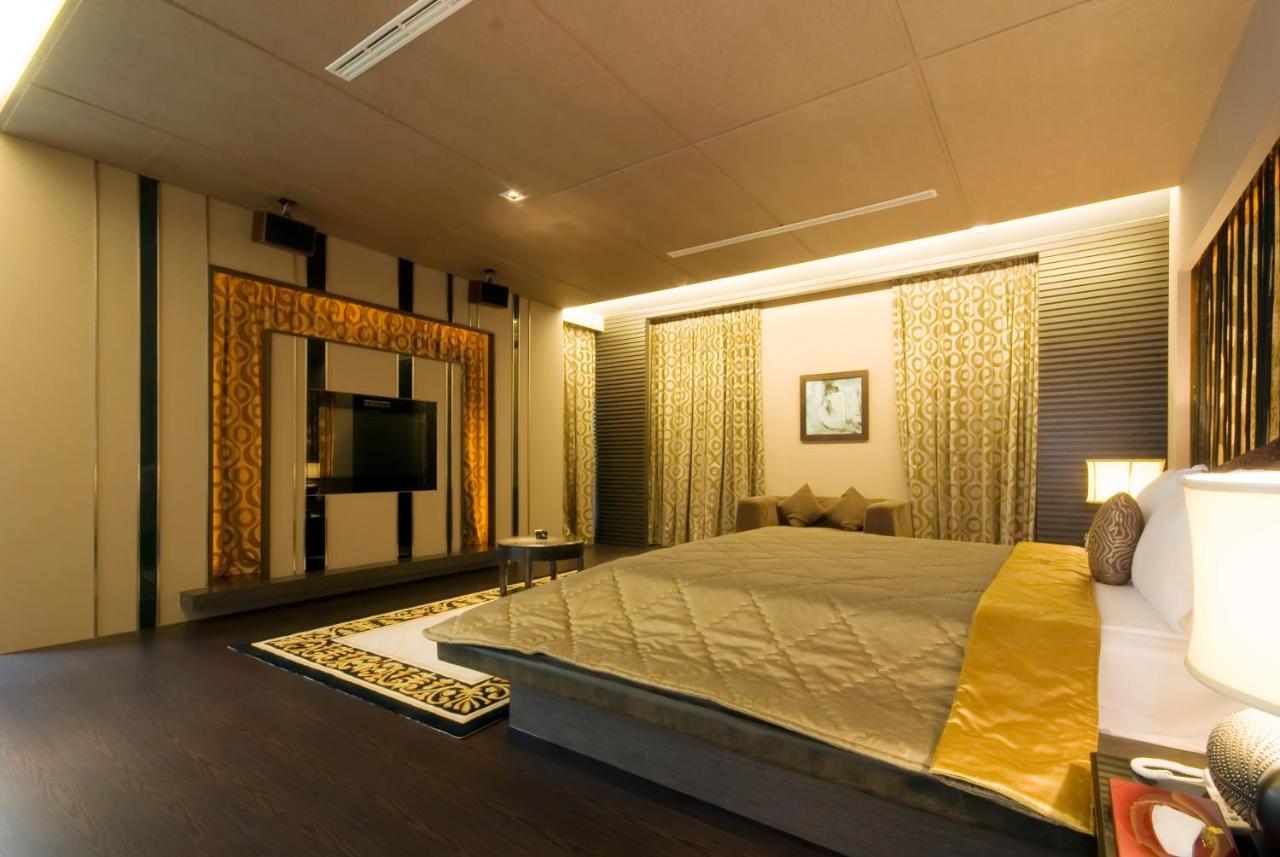 Harport Motel Каосюн Екстериор снимка